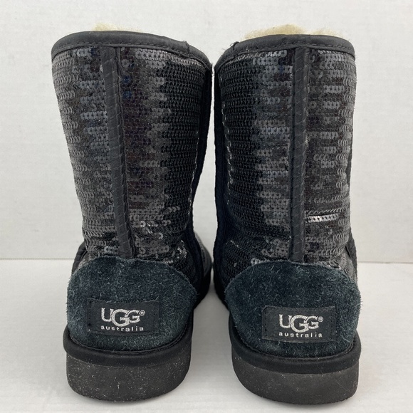 Ugg Classic Short Boots Womens Size 6 Black Cosmos Sequin Spark Shearling Lined - Picture 2 of 12